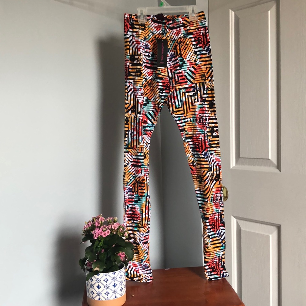 MATERIAL GIRL - Macy’s// detailed leggings